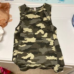 Lululemon camo tank